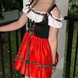 German maid Halloween costume